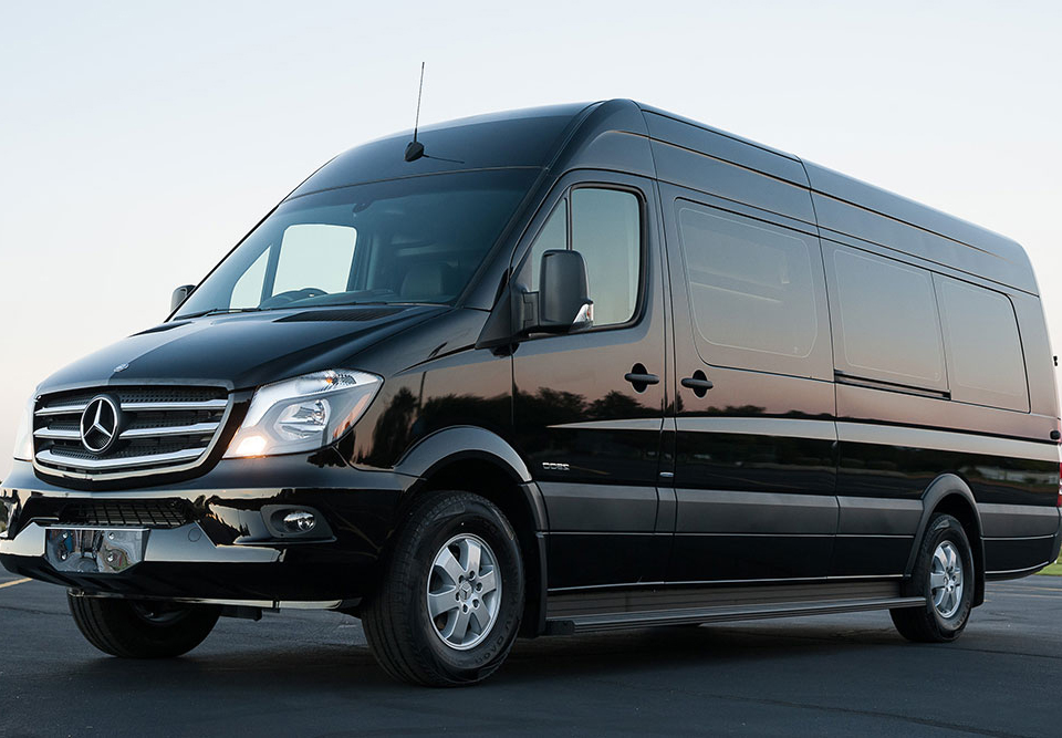 Navigating the Capital with Ease: The Benefits of Shuttle Bus Rental in Washington DC